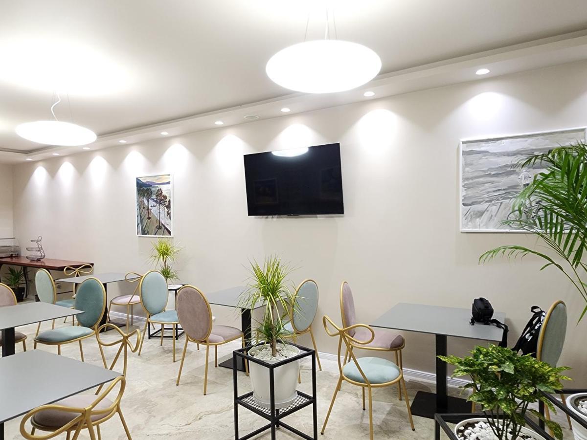 Festim Villa Hotel Kanine Luaran gambar