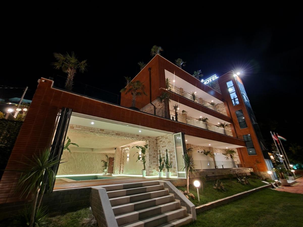 Festim Villa Hotel Kanine Luaran gambar
