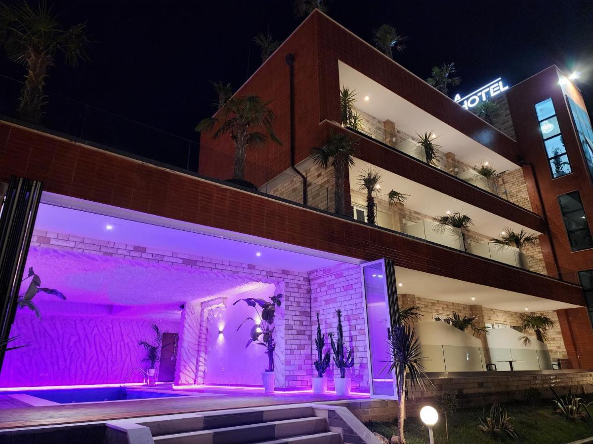 Festim Villa Hotel Kanine Luaran gambar