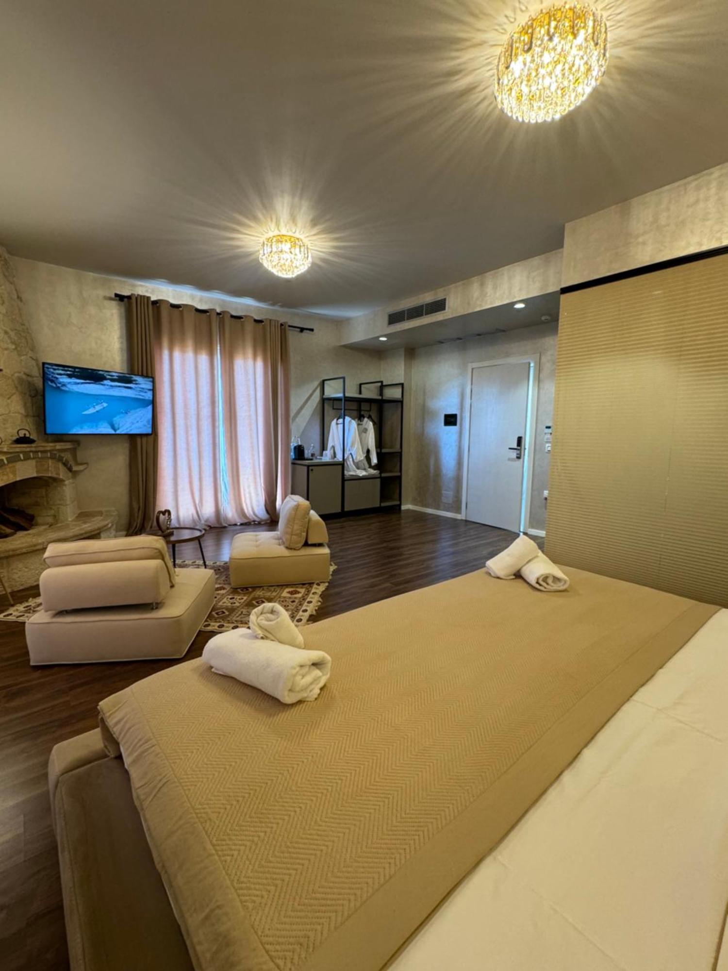 Festim Villa Hotel Kanine Luaran gambar